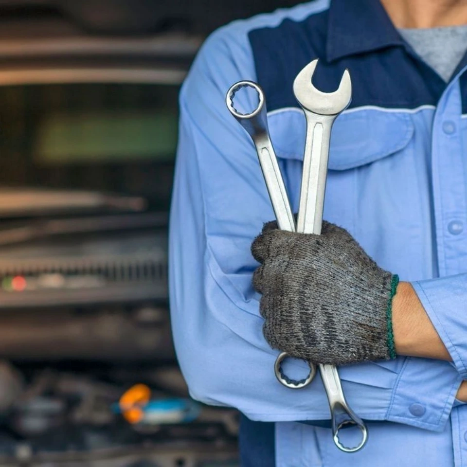 Service maintenance teams